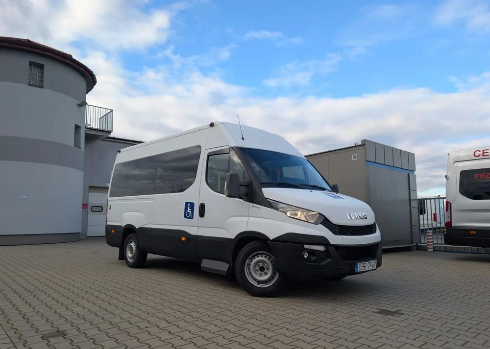 Iveco Daily - Минибус, Патничко комбе: слика 1 Iveco Daily - Минибус, Патничко комбе: слика 1