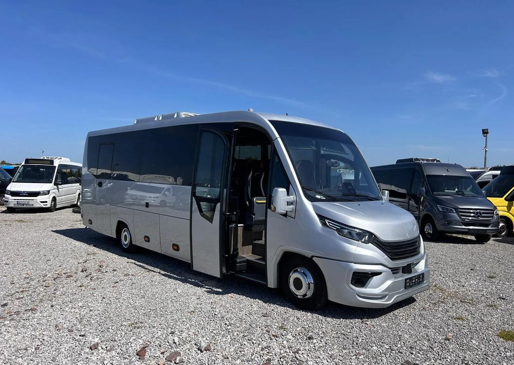 Iveco Daily - Минибус, Патничко комбе: слика 2 Iveco Daily - Минибус, Патничко комбе: слика 2