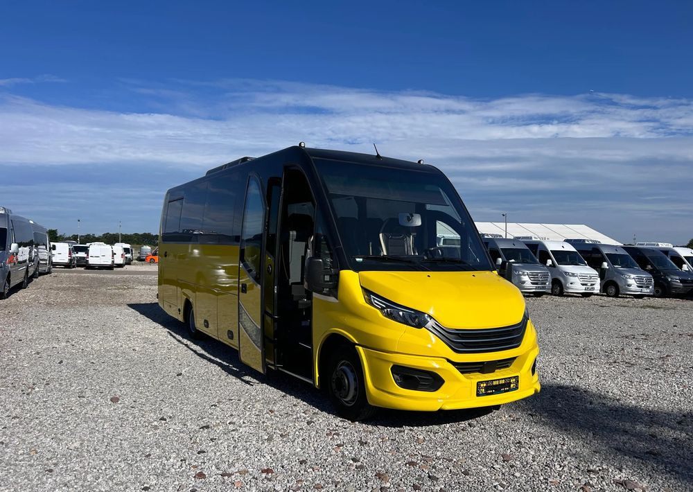 Iveco Daily - Минибус, Патничко комбе: слика 1 Iveco Daily - Минибус, Патничко комбе: слика 1