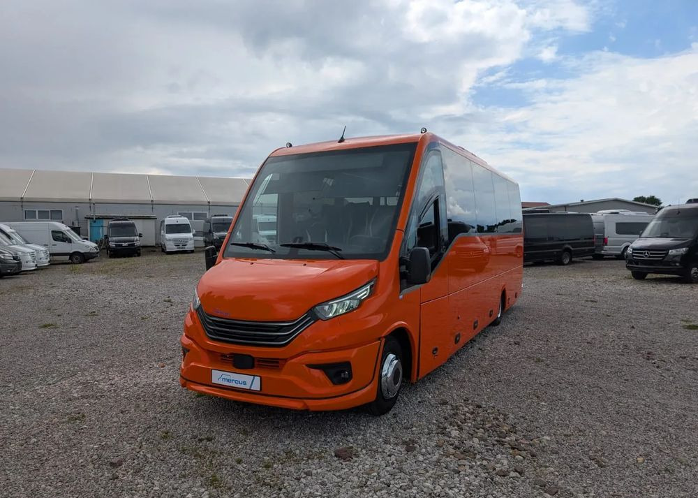 Нов Патнички вагон автобус Iveco Daily: слика 17