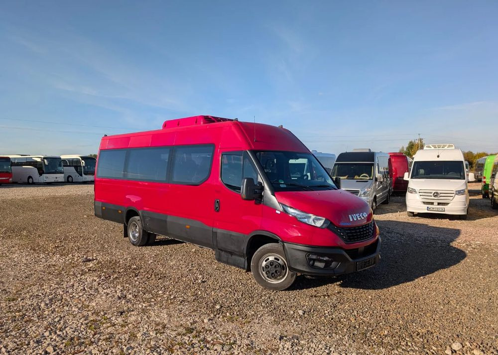 Iveco Daily - Минибус, Патничко комбе: слика 1 Iveco Daily - Минибус, Патничко комбе: слика 1