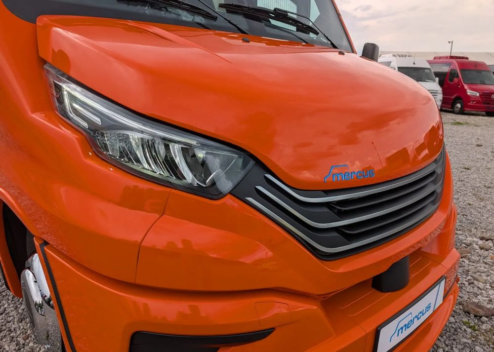 Нов Патнички вагон автобус Iveco Daily: слика 19