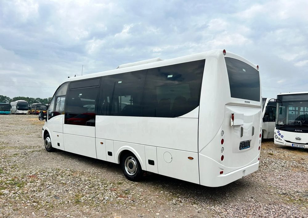 Iveco Daily Rosero City - Минибус, Патничко комбе: слика 5 Iveco Daily Rosero City - Минибус, Патничко комбе: слика 5
