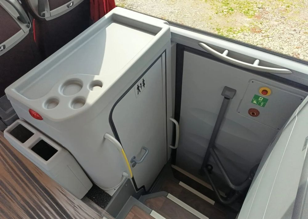 Нов Патнички вагон автобус MAN Lions Coach: слика 24