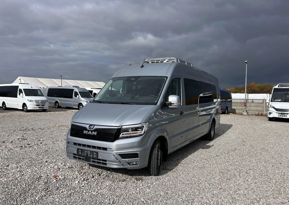 Нов Минибус, Патничко комбе MAN TGE 5.160: слика 11