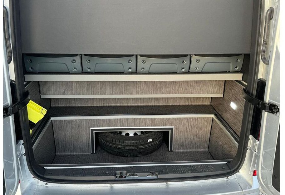 MAN TGE 5.160 - Минибус, Патничко комбе: слика 3 MAN TGE 5.160 - Минибус, Патничко комбе: слика 3