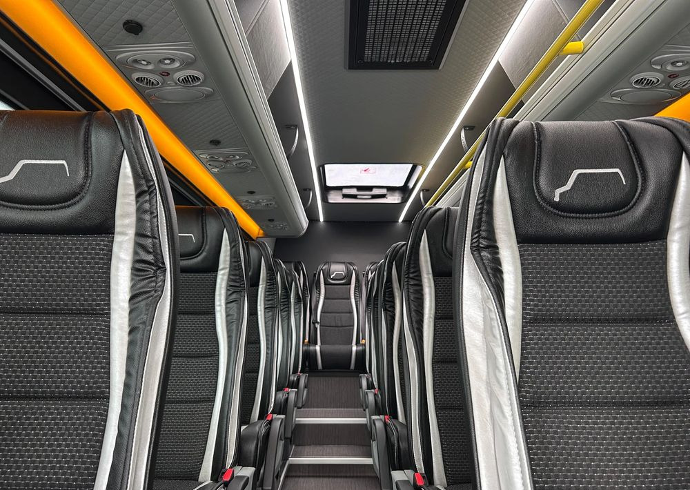 Нов Минибус, Патничко комбе MAN TGE 5.160: слика 21