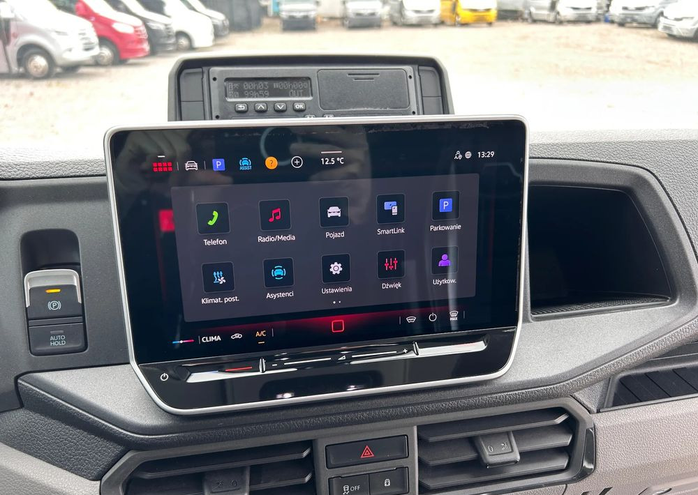 Нов Минибус, Патничко комбе MAN TGE 5.160: слика 17