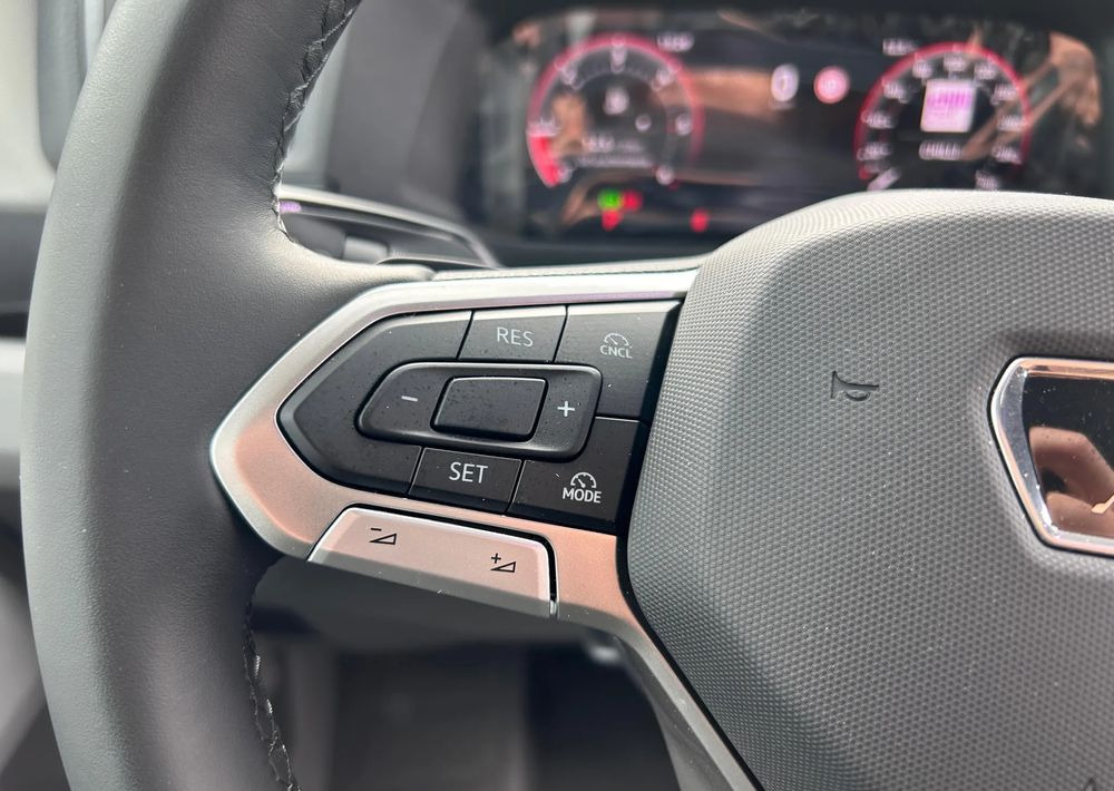 Нов Минибус, Патничко комбе MAN TGE 5.160: слика 15