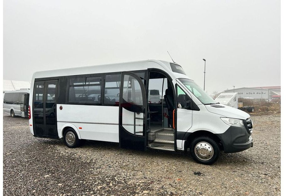 Mercedes-Benz Sprinter 516 - Минибус, Патничко комбе: слика 4 Mercedes-Benz Sprinter 516 - Минибус, Патничко комбе: слика 4