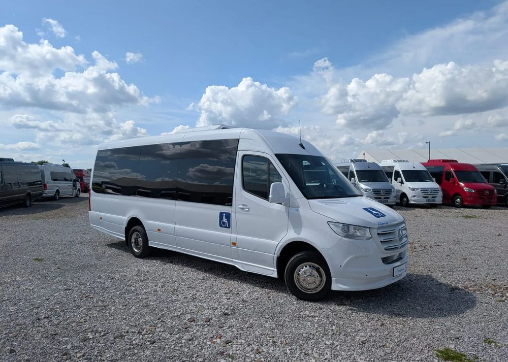 Mercedes-Benz Sprinter 517 - Минибус, Патничко комбе: слика 2 Mercedes-Benz Sprinter 517 - Минибус, Патничко комбе: слика 2