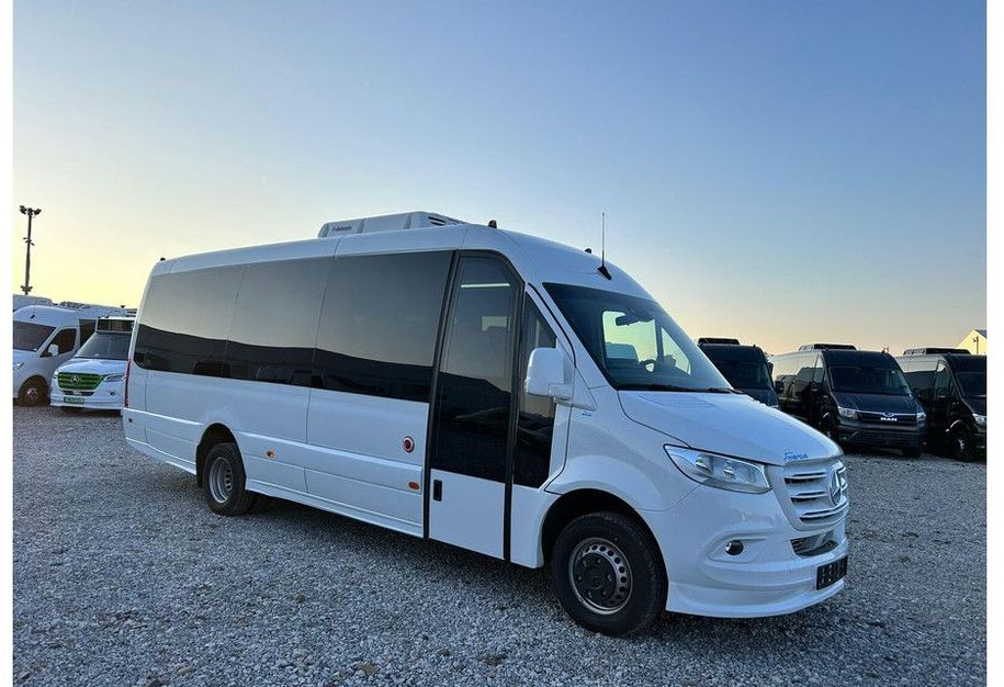 Mercedes-Benz Sprinter 517 - Минибус, Патничко комбе: слика 1 Mercedes-Benz Sprinter 517 - Минибус, Патничко комбе: слика 1