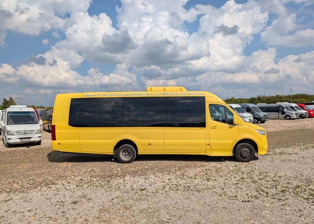 Mercedes-Benz Sprinter 517 - Минибус, Патничко комбе: слика 3 Mercedes-Benz Sprinter 517 - Минибус, Патничко комбе: слика 3