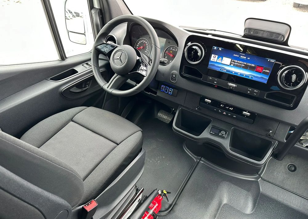 Нов Минибус, Патничко комбе Mercedes-Benz Sprinter 517: слика 19