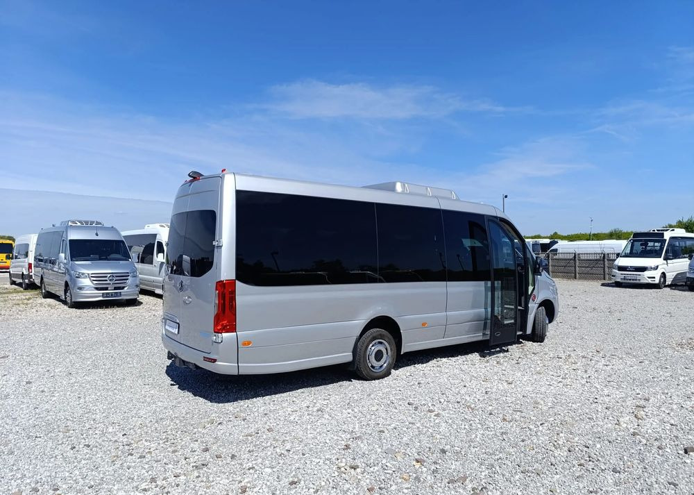 Mercedes-Benz Sprinter 517 - Минибус, Патничко комбе: слика 4 Mercedes-Benz Sprinter 517 - Минибус, Патничко комбе: слика 4