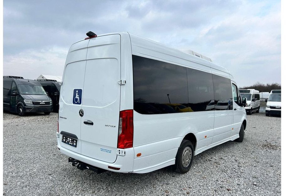 Mercedes-Benz Sprinter 517 - Минибус, Патничко комбе: слика 5 Mercedes-Benz Sprinter 517 - Минибус, Патничко комбе: слика 5