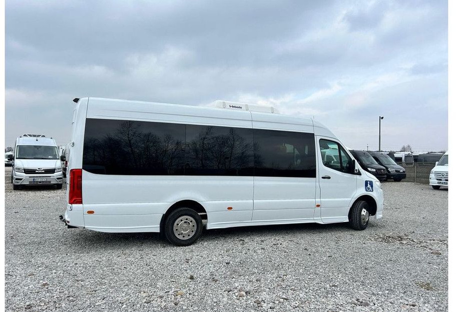 Mercedes-Benz Sprinter 517 - Минибус, Патничко комбе: слика 4 Mercedes-Benz Sprinter 517 - Минибус, Патничко комбе: слика 4