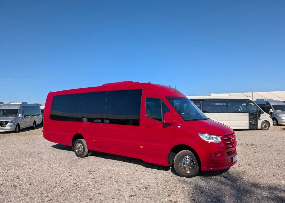 Mercedes-Benz Sprinter 517 - Минибус, Патничко комбе: слика 2 Mercedes-Benz Sprinter 517 - Минибус, Патничко комбе: слика 2