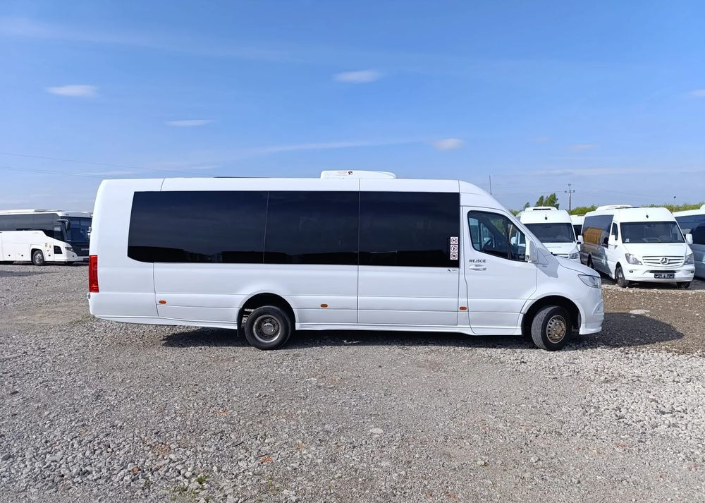 Mercedes-Benz Sprinter 517 - Минибус, Патничко комбе: слика 3 Mercedes-Benz Sprinter 517 - Минибус, Патничко комбе: слика 3