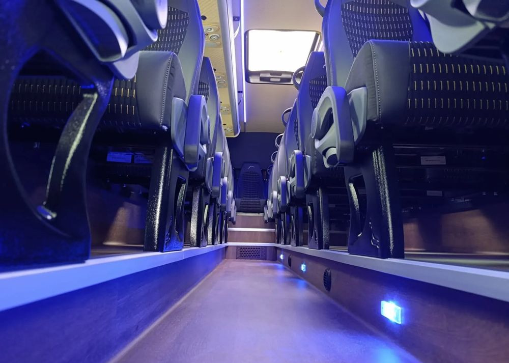 Нов Минибус, Патничко комбе Mercedes-Benz Sprinter 519: слика 19