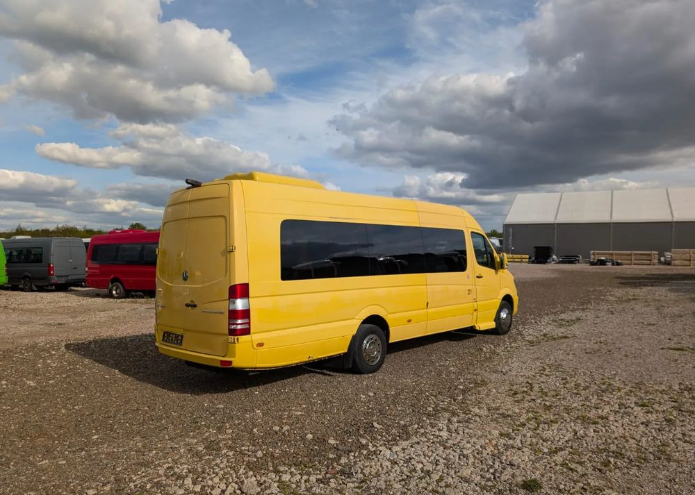 Mercedes-Benz Sprinter 519 - Минибус, Патничко комбе: слика 4 Mercedes-Benz Sprinter 519 - Минибус, Патничко комбе: слика 4