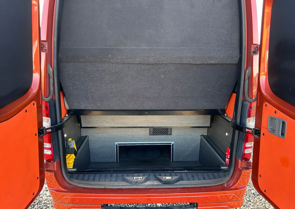 Mercedes-Benz Sprinter 519 - Минибус, Патничко комбе: слика 5 Mercedes-Benz Sprinter 519 - Минибус, Патничко комбе: слика 5