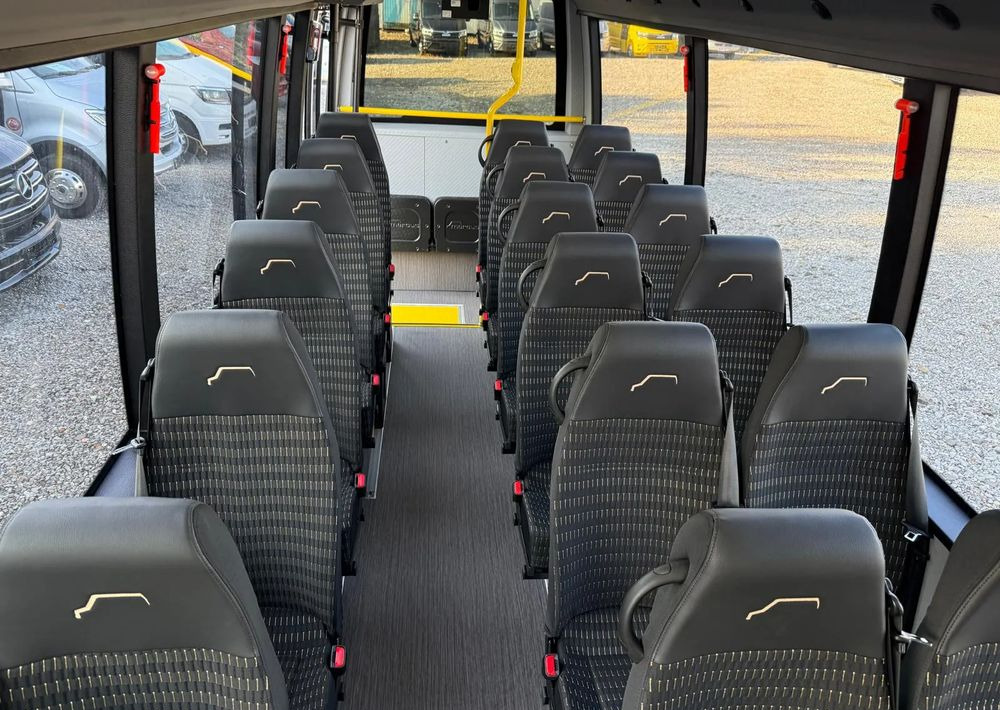 Нов Градски автобус Mercedes-Benz Sprinter 519: слика 19