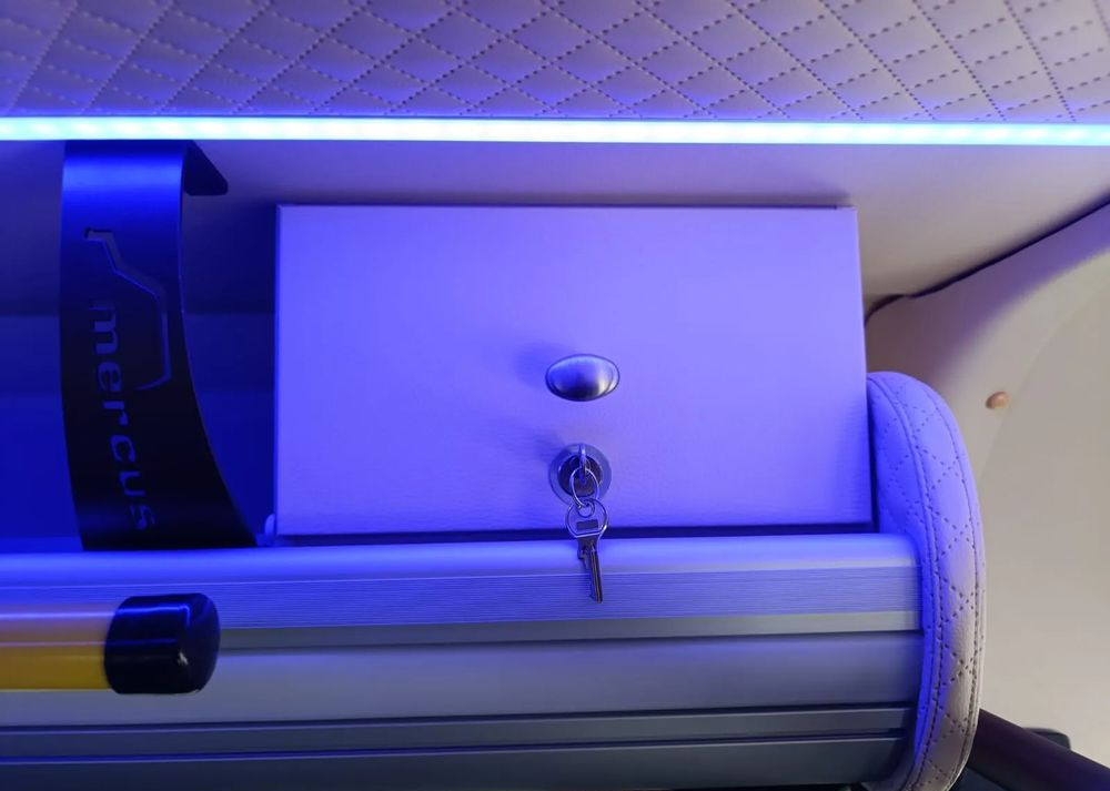 Нов Минибус, Патничко комбе Mercedes-Benz Sprinter 519: слика 23