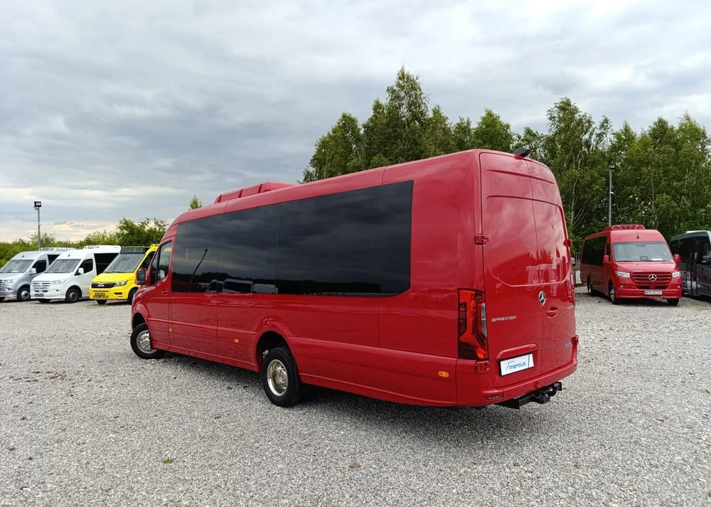 Нов Минибус, Патничко комбе Mercedes-Benz Sprinter 519: слика 8