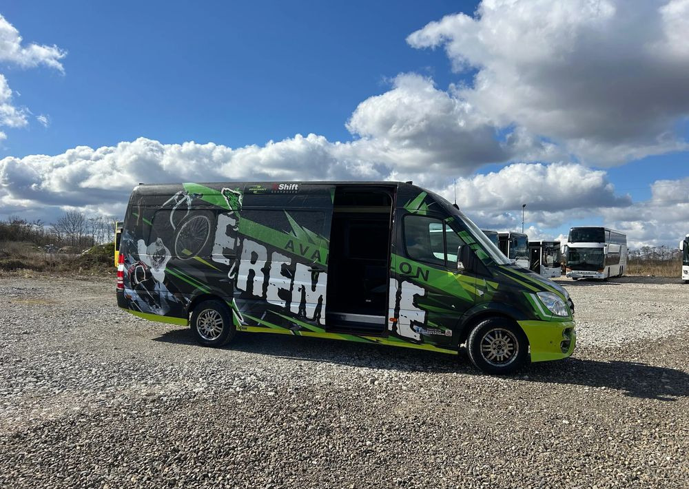 Mercedes-Benz Sprinter - Минибус, Патничко комбе: слика 2 Mercedes-Benz Sprinter - Минибус, Патничко комбе: слика 2