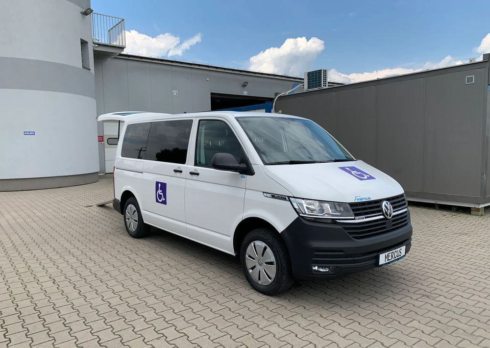 Volkswagen Transporter - Минибус, Патничко комбе: слика 1 Volkswagen Transporter - Минибус, Патничко комбе: слика 1