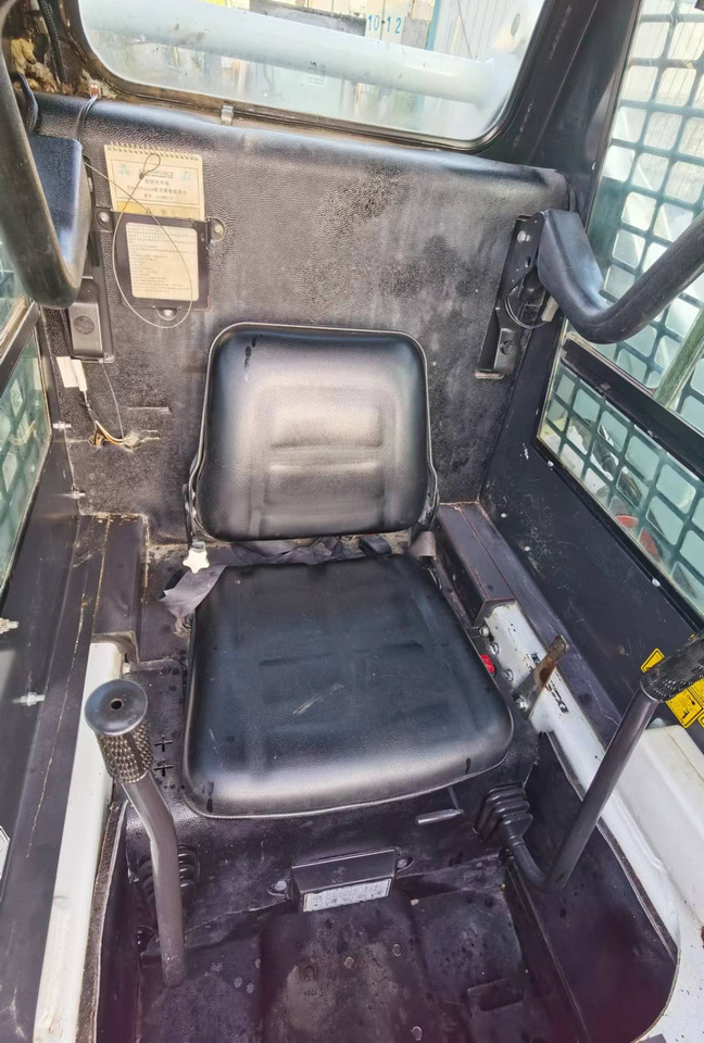 BOBCAT S18 - Компактен натоварувач: слика 4 BOBCAT S18 - Компактен натоварувач: слика 4