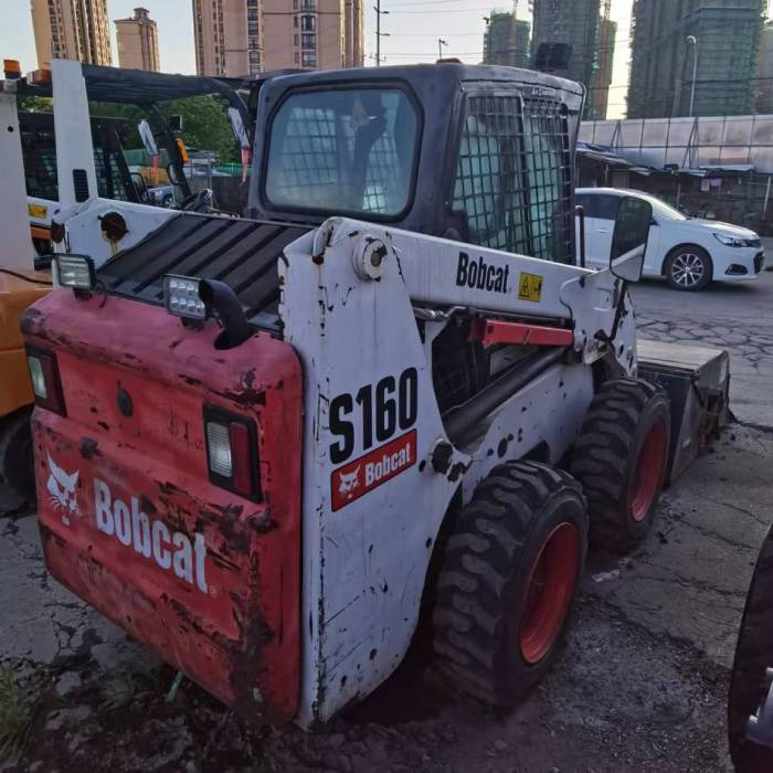 BOBCAT s160 - Компактен натоварувач: слика 3 BOBCAT s160 - Компактен натоварувач: слика 3