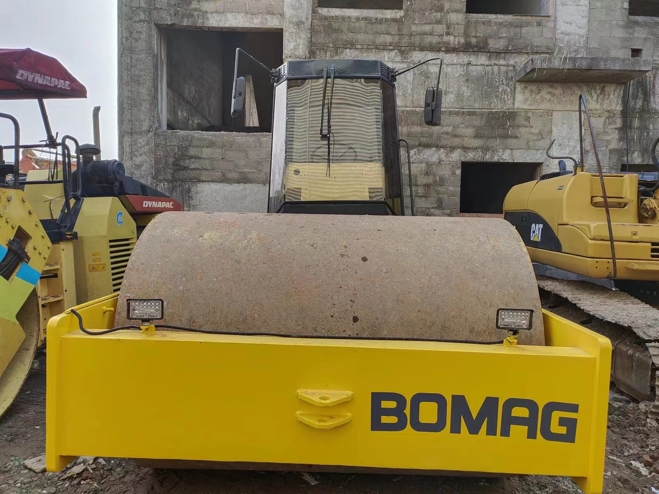 BOMAG BW 217D - Компактор: слика 3 BOMAG BW 217D - Компактор: слика 3