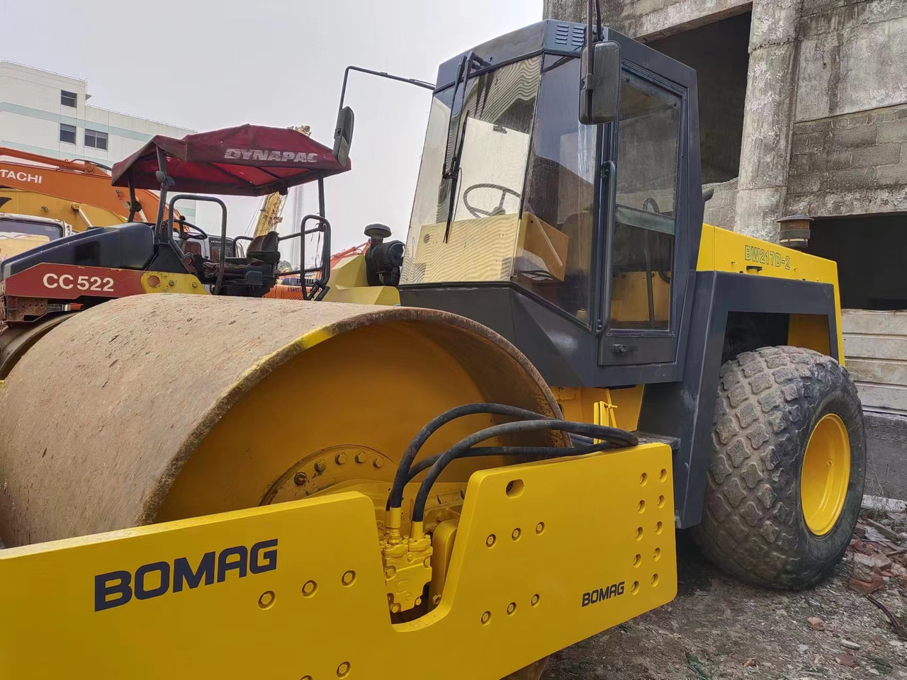 BOMAG BW217D - Компактор: слика 1 BOMAG BW217D - Компактор: слика 1