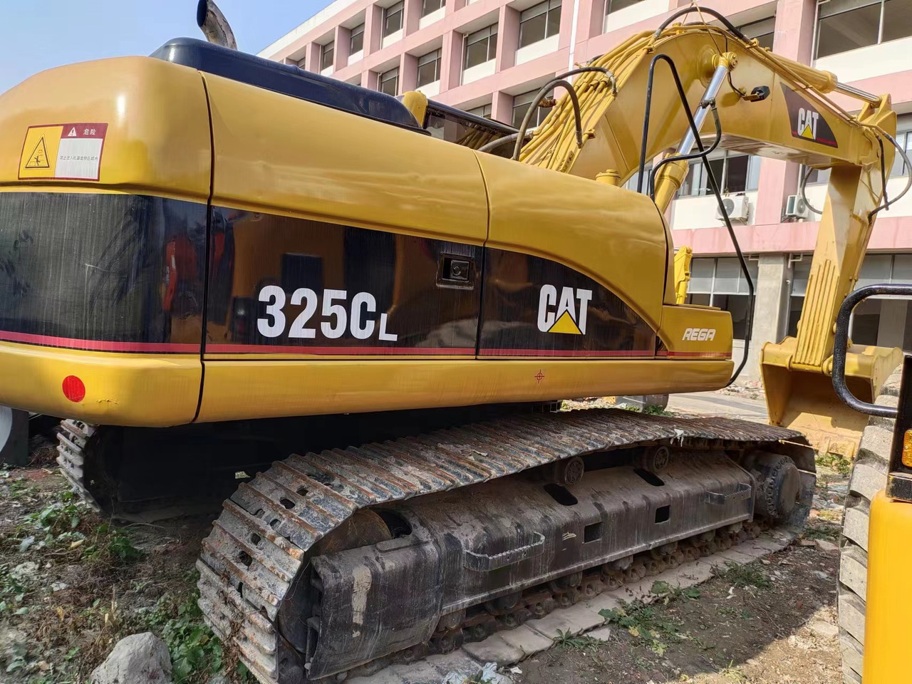 CAT 325CL - Багер гасеничар: слика 1 CAT 325CL - Багер гасеничар: слика 1