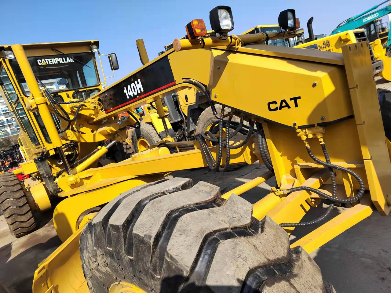 CATERPILLAR 140H - Порамнувач: слика 4 CATERPILLAR 140H - Порамнувач: слика 4