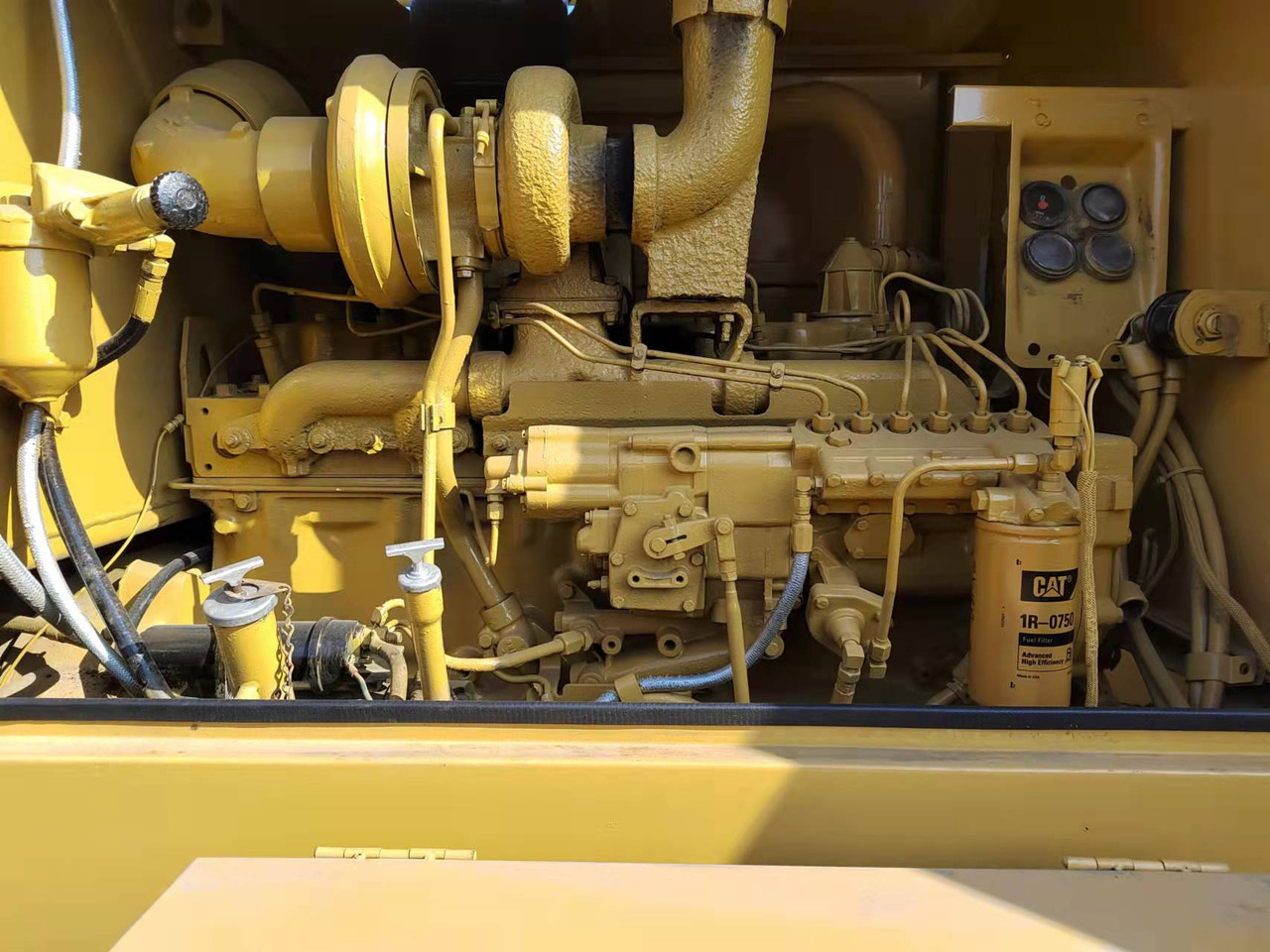 CATERPILLAR 140H - Порамнувач: слика 3 CATERPILLAR 140H - Порамнувач: слика 3