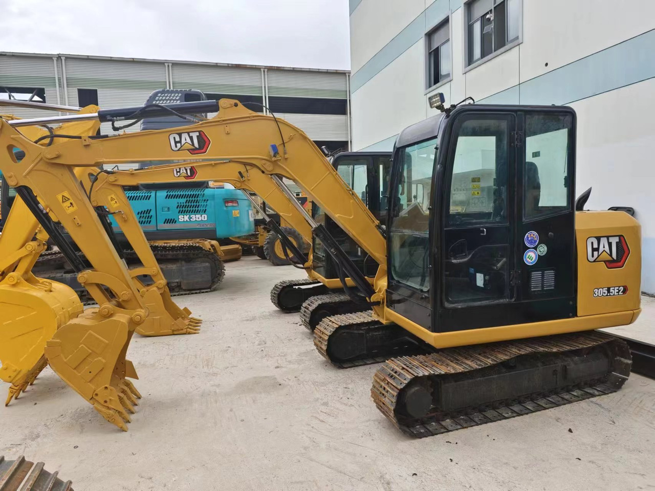 CATERPILLAR 305.5e2 - Багер гасеничар: слика 2 CATERPILLAR 305.5e2 - Багер гасеничар: слика 2