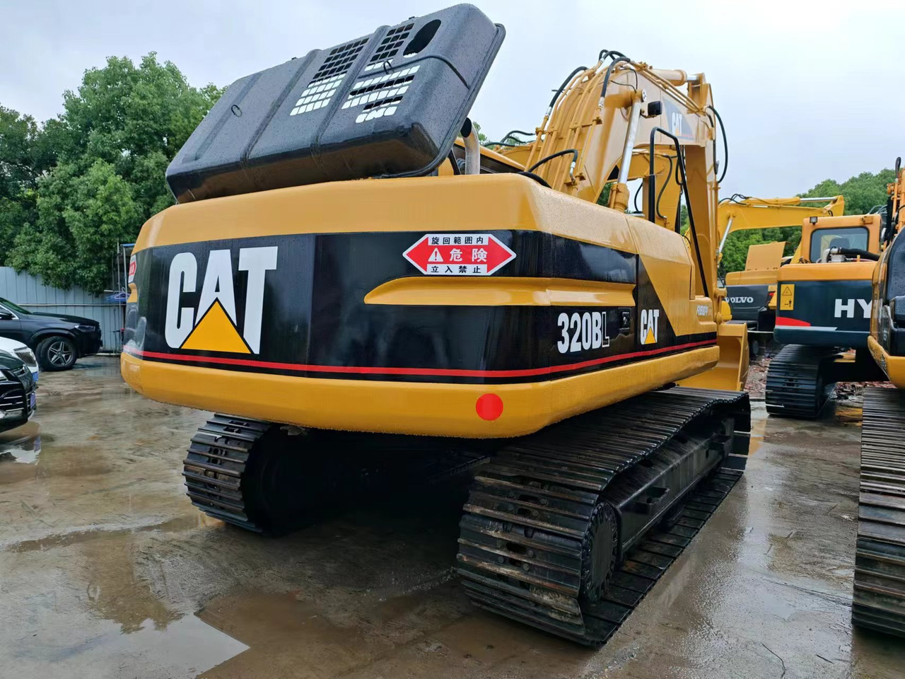 CATERPILLAR 320BL - Багер гасеничар: слика 2 CATERPILLAR 320BL - Багер гасеничар: слика 2