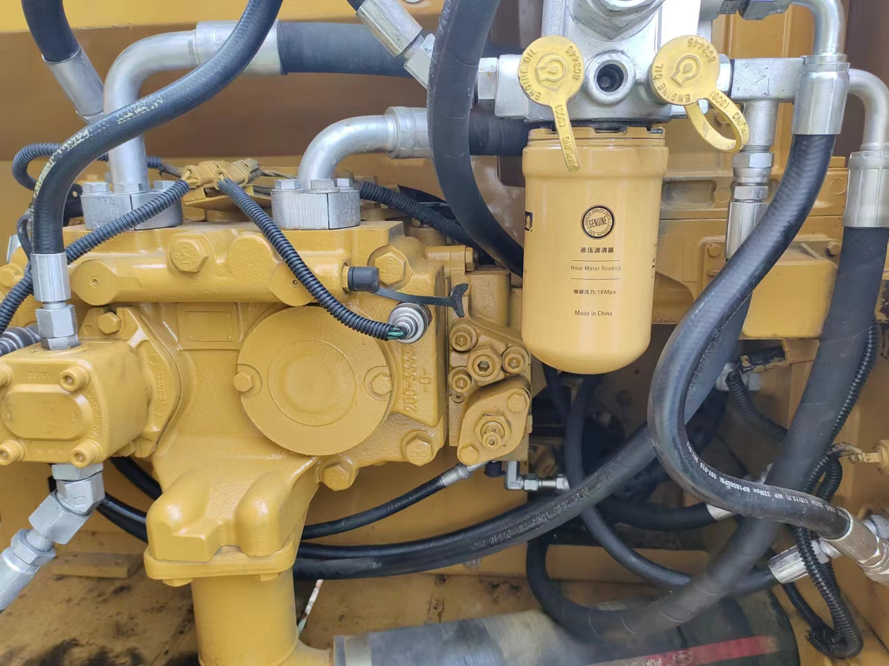 CATERPILLAR 320D2L CAT 320D - Багер гасеничар: слика 4 CATERPILLAR 320D2L CAT 320D - Багер гасеничар: слика 4