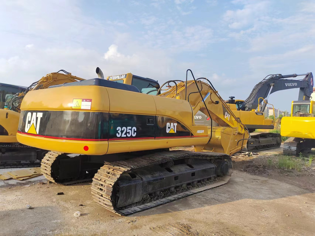 CATERPILLAR 325C - Багер гасеничар: слика 2 CATERPILLAR 325C - Багер гасеничар: слика 2
