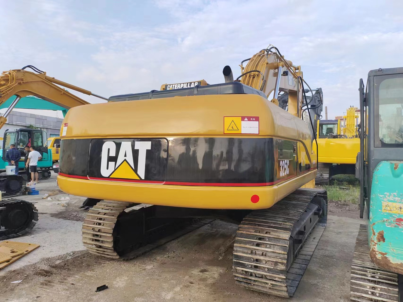 CATERPILLAR 325C - Багер гасеничар: слика 5 CATERPILLAR 325C - Багер гасеничар: слика 5