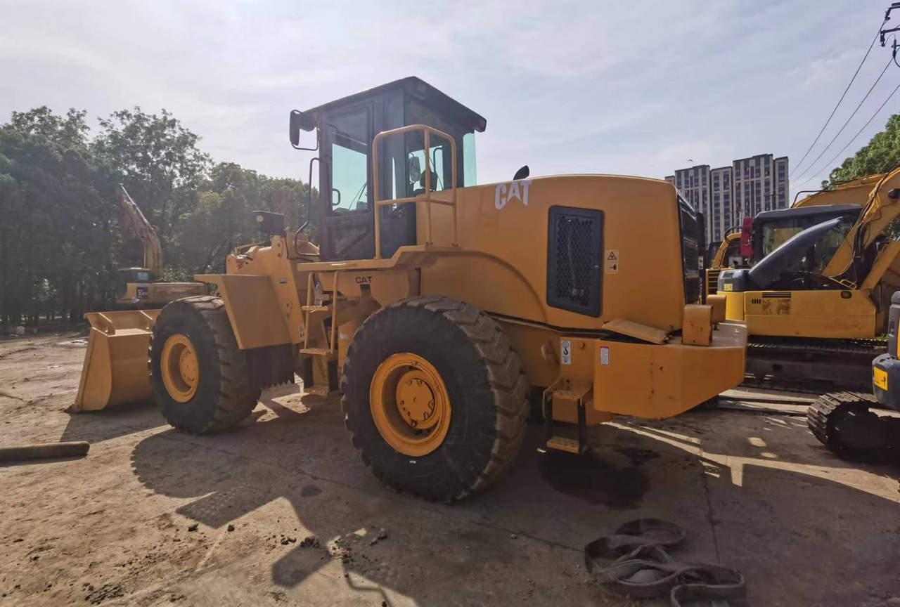 CATERPILLAR 966F - Натоварувач на тркала: слика 5 CATERPILLAR 966F - Натоварувач на тркала: слика 5