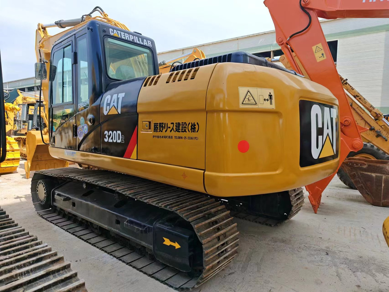 CATERPILLAR CAT 320D2 - Багер гасеничар: слика 1 CATERPILLAR CAT 320D2 - Багер гасеничар: слика 1