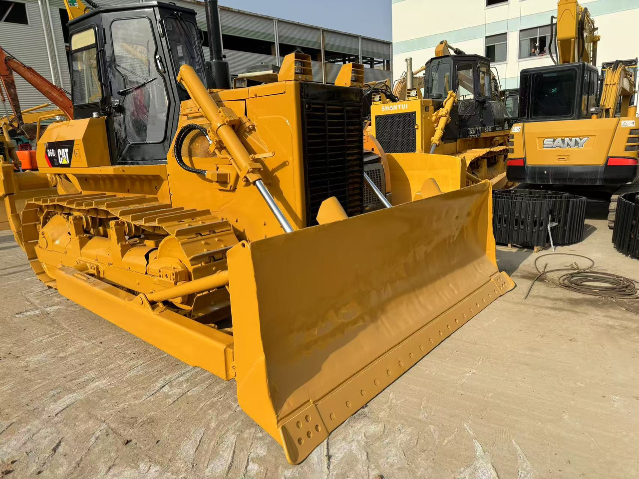 CATERPILLAR D6G2 - Булдожер: слика 4 CATERPILLAR D6G2 - Булдожер: слика 4