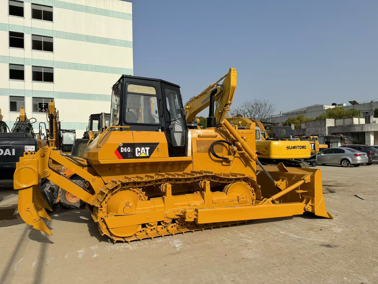 CATERPILLAR D6G2 - Булдожер: слика 1 CATERPILLAR D6G2 - Булдожер: слика 1