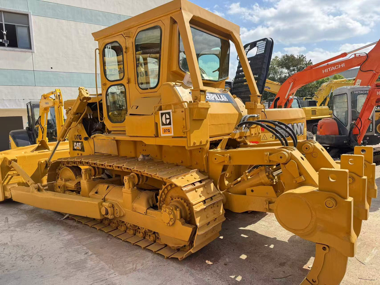 CATERPILLAR D7G - Булдожер: слика 1 CATERPILLAR D7G - Булдожер: слика 1