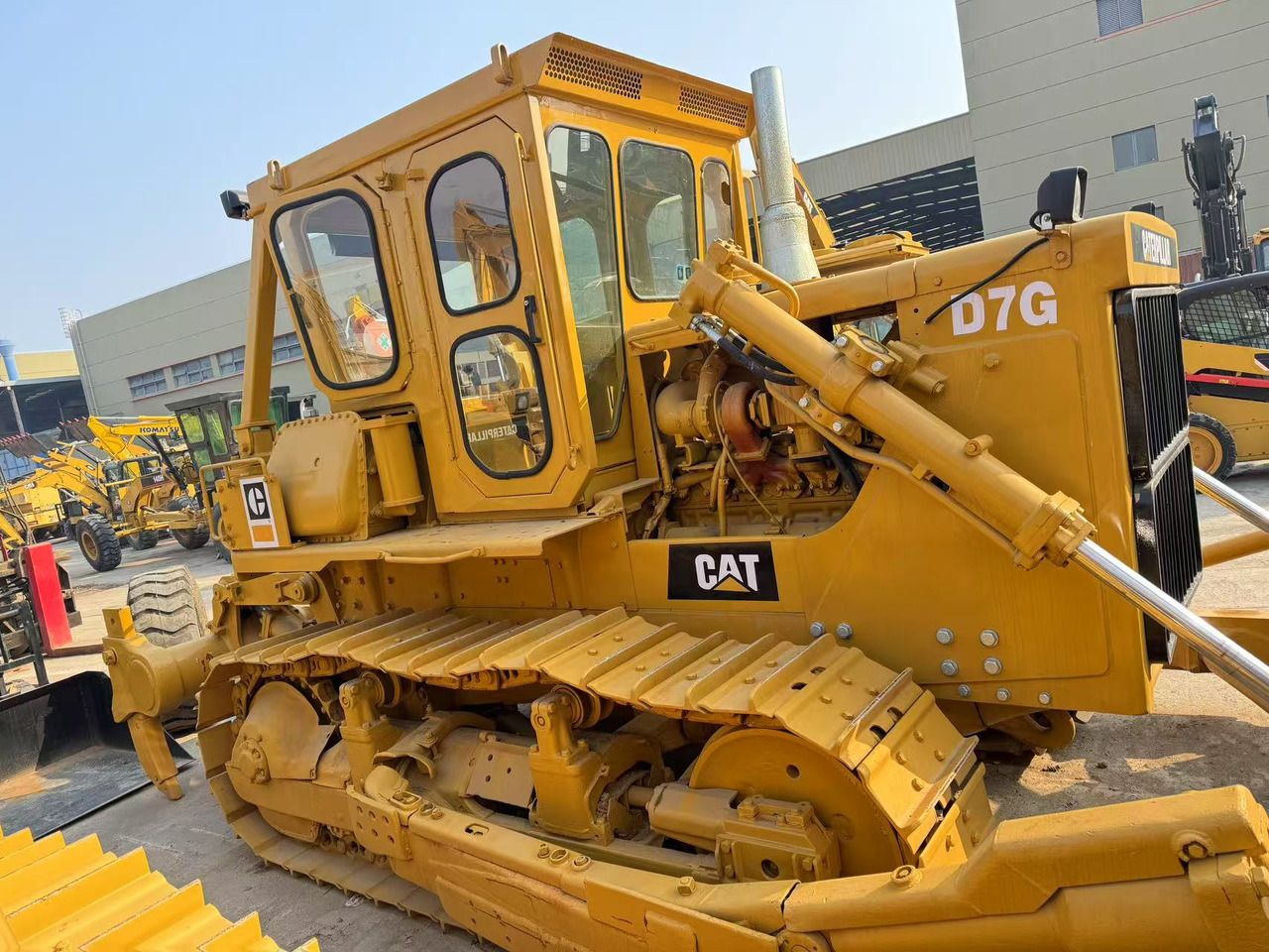 CATERPILLAR D7G - Булдожер: слика 2 CATERPILLAR D7G - Булдожер: слика 2