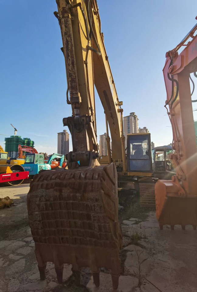 CATERPILLAR E200B - Багер гасеничар: слика 2 CATERPILLAR E200B - Багер гасеничар: слика 2